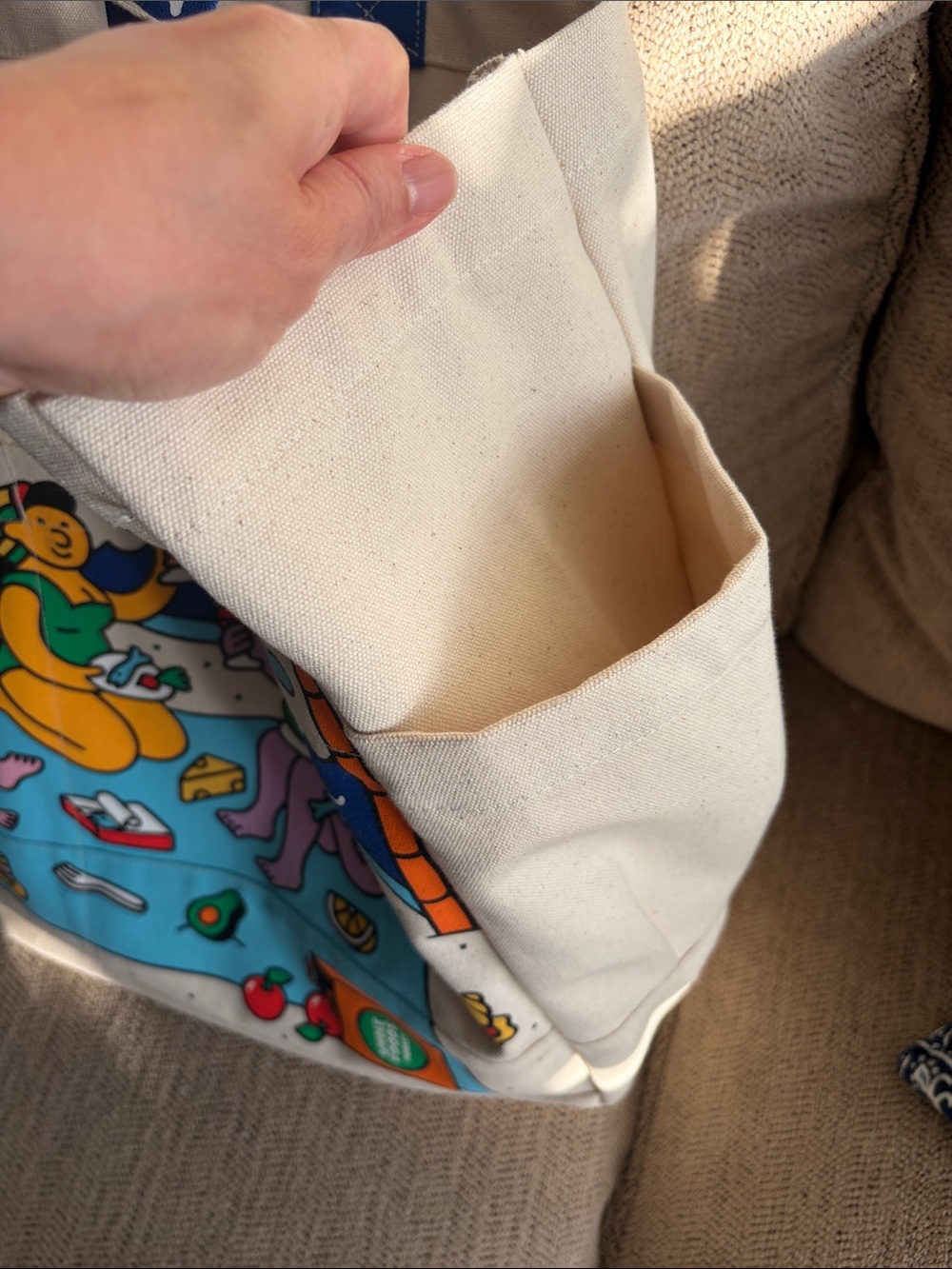 Whole Foods Market x Fishwife Limited Edition Reusable Bag (Large) - Picture 6 of 7